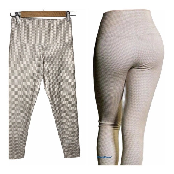 Onzie Flow Small Gold Fishnet Leggings Cropped - Picture 1 of 5